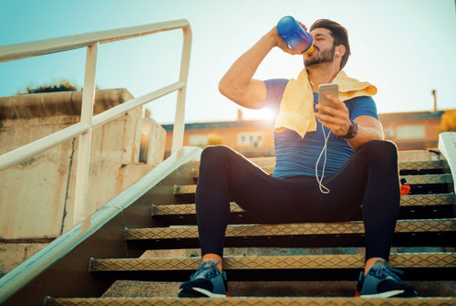 ¿Debo tomar aminoácidos o BCAA? ¿Cuál es la diferencia?